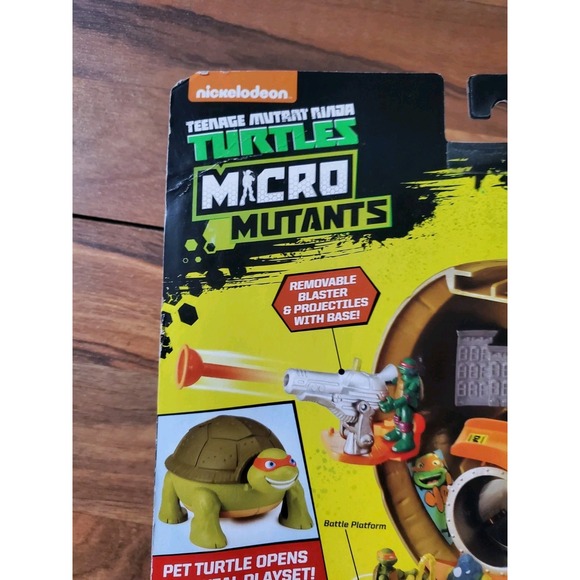 TMNT MICRO MUTANTA MIKEY'S SKATE PARK Playset 2016 - Picture 6 of 9